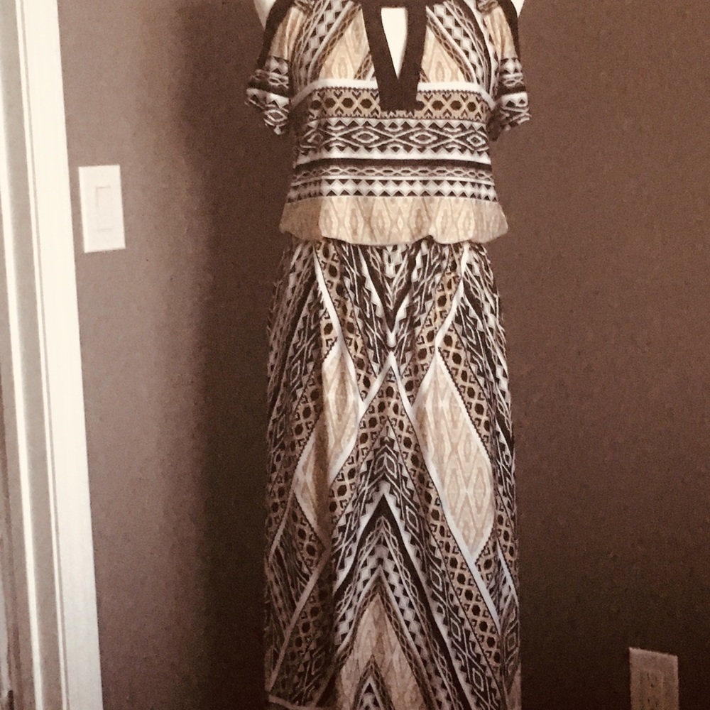 Lovely maxi dress / brand new / never been warn